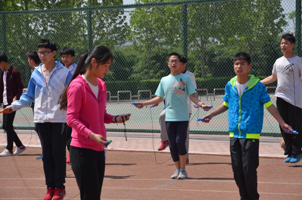 实习生指导中学生体育加试项目